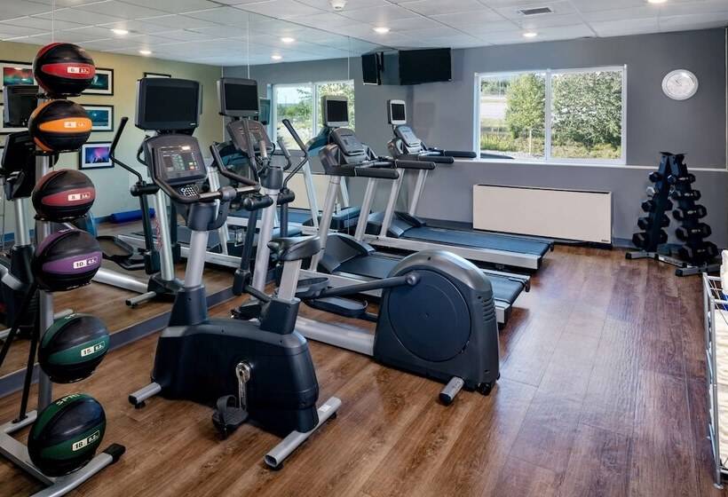 בית מלון כפרי Hyatt Place Fairbanks