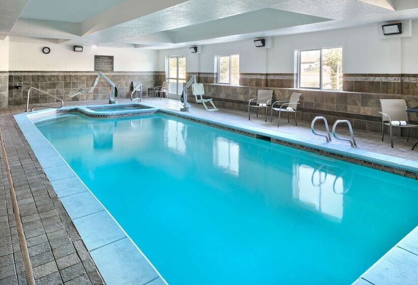 בית מלון כפרי Hyatt Place Fairbanks