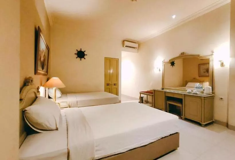 호텔 Indah Palace Solo