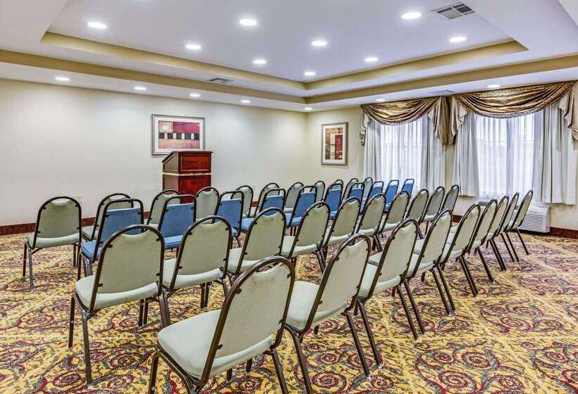 酒店 La Quinta By Wyndham Canton Ms