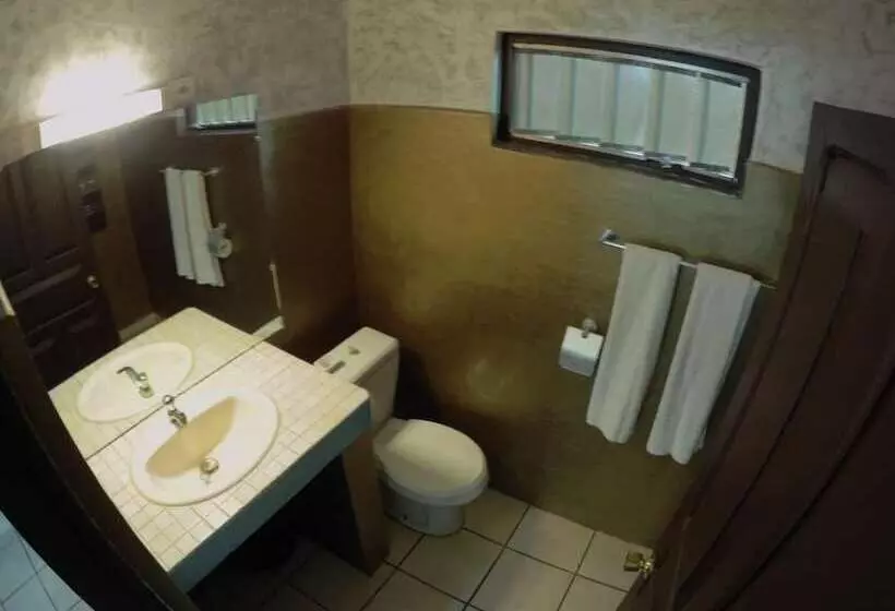 هتل Napoleon Lagune