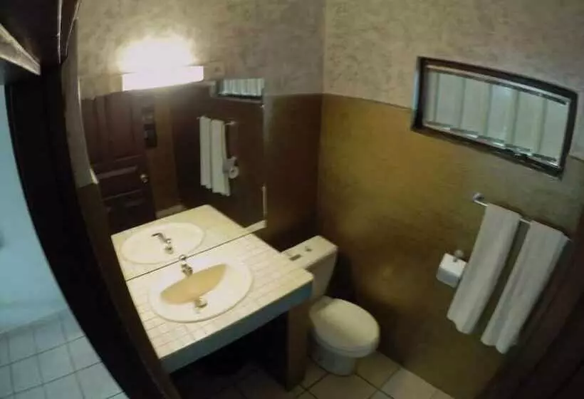 هتل Napoleon Lagune