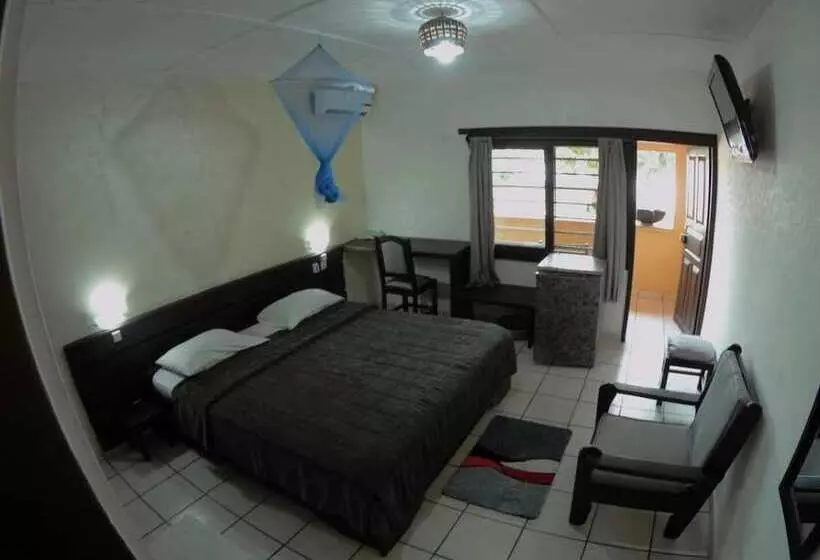 هتل Napoleon Lagune