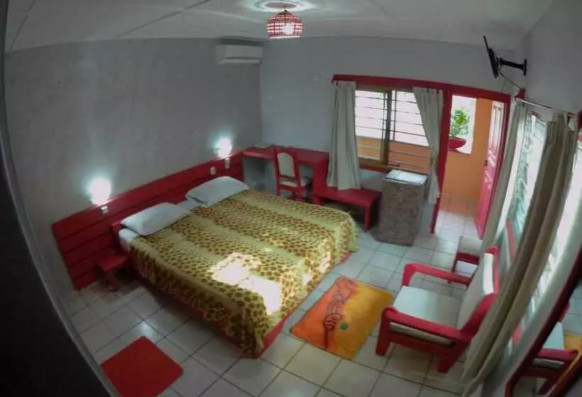 هتل Napoleon Lagune