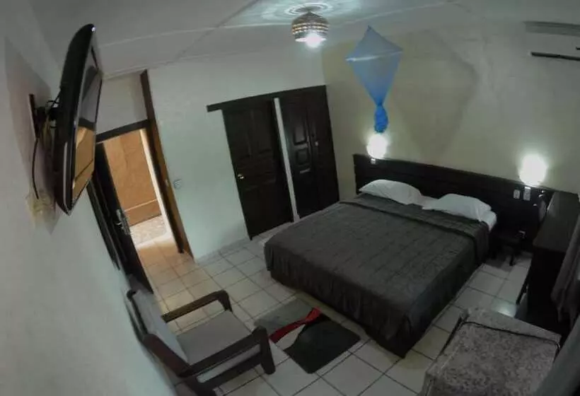 هتل Napoleon Lagune