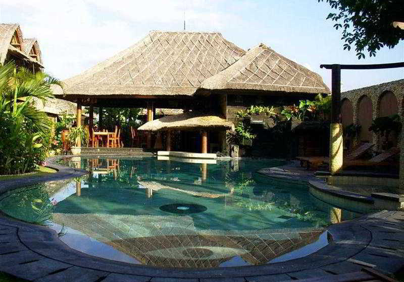 בית מלון כפרי Puri Madawi