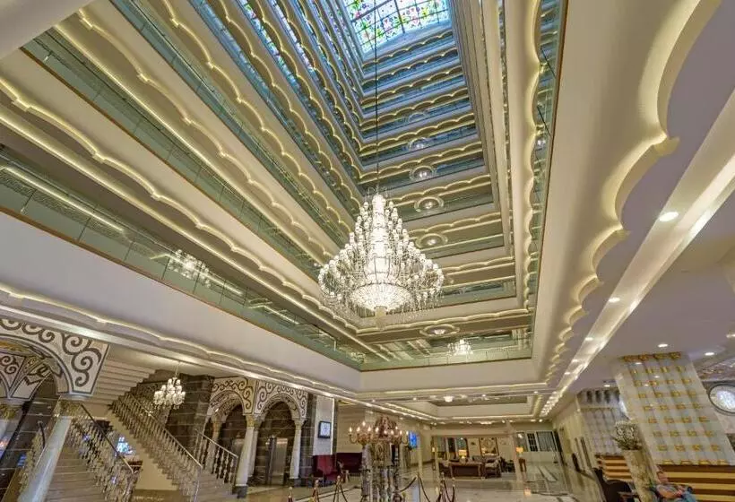 هتل Royal Holiday Palace