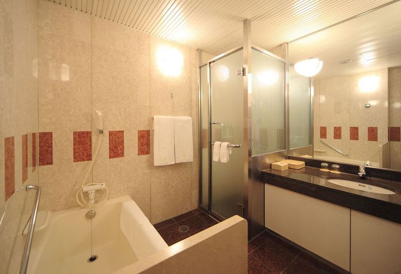 فندق Royal Oak  Spa & Gardens