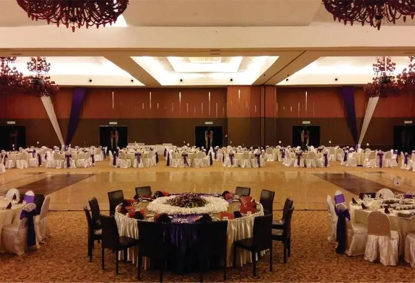 Hotel The Klagan Regency