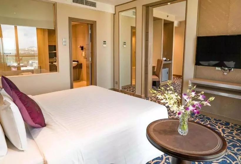 Hotel The Klagan Regency