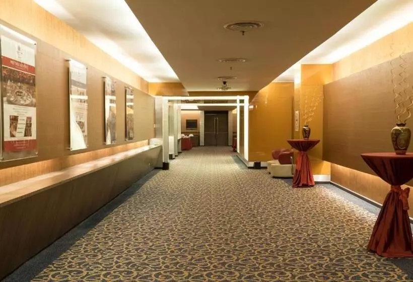 Hotel The Klagan Regency