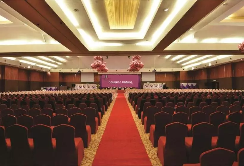 Hotel The Klagan Regency