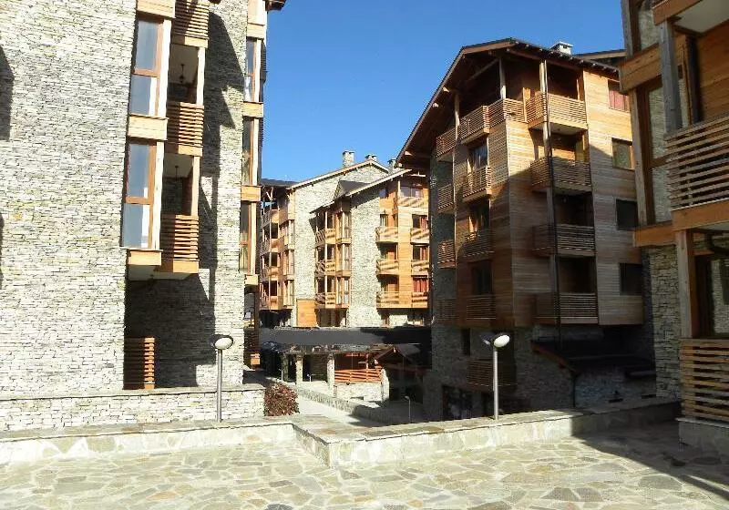 Saint Ivan Ski Apartments