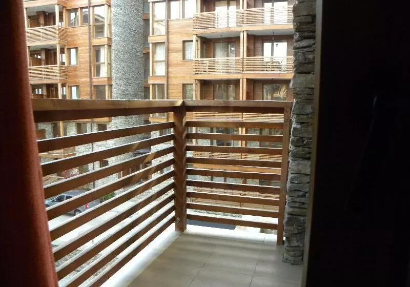 Saint Ivan Ski Apartments