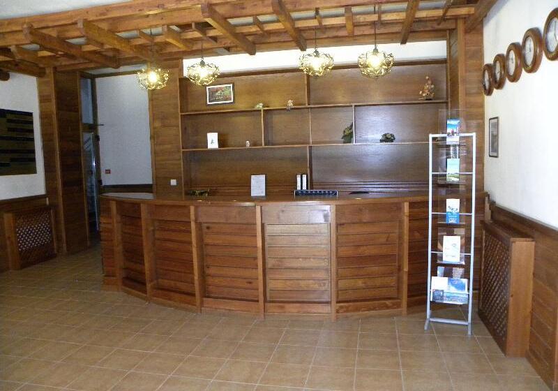 Saint Ivan Ski Apartments