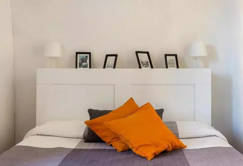 فندق فئة نجمة واحدة Da Gianni E Lucia Rooms With Bathroom In The City Center