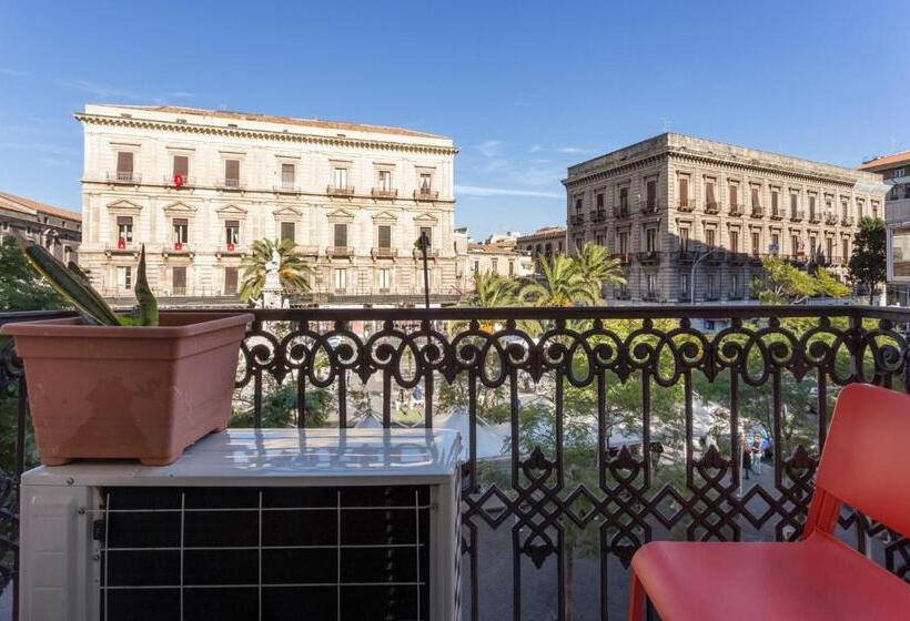 مسافرخانه Da Gianni E Lucia Rooms With Bathroom In The City Center