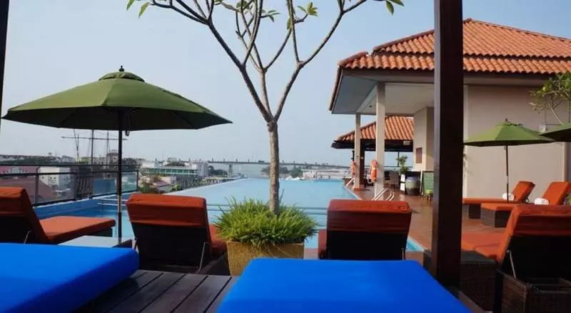 هتل Casa Del Rio Melaka