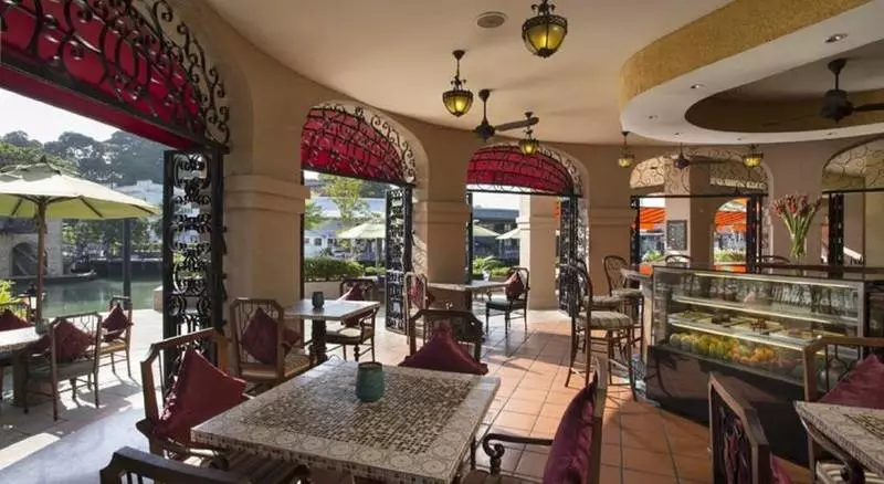 هتل Casa Del Rio Melaka