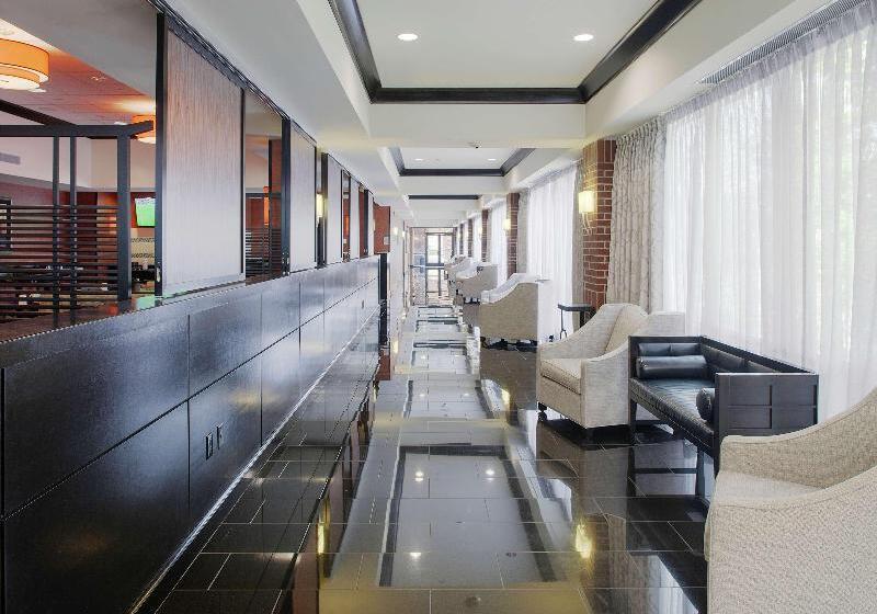 호텔 Doubletree Suites By Hilton Bentonville