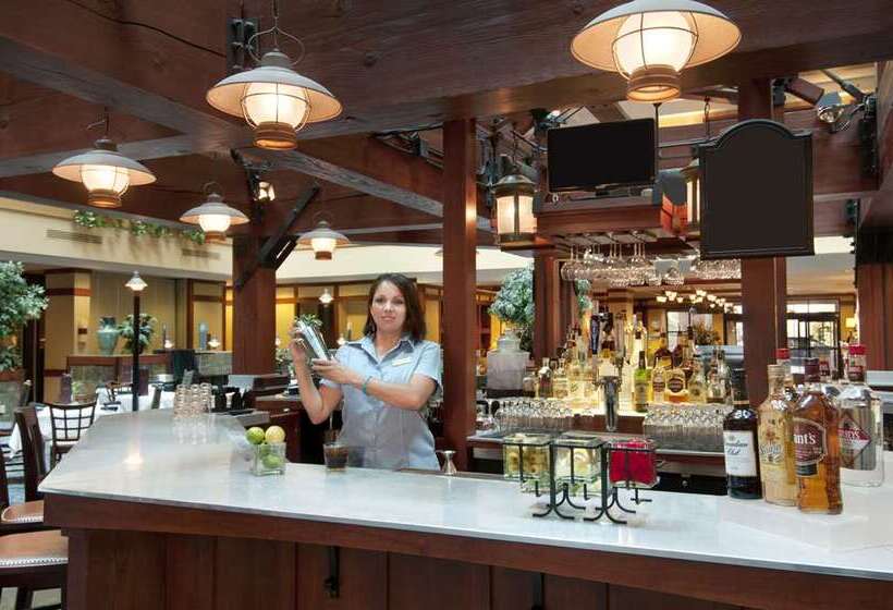 فندق Embassy Suites By Hilton Denver International Airport