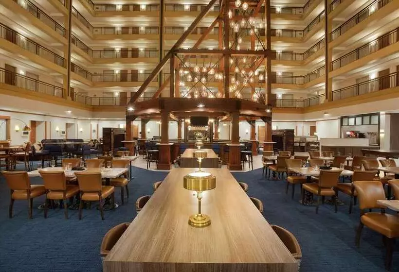 호텔 Embassy Suites By Hilton Denver International Airport