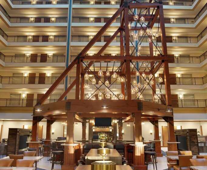 فندق Embassy Suites By Hilton Denver International Airport