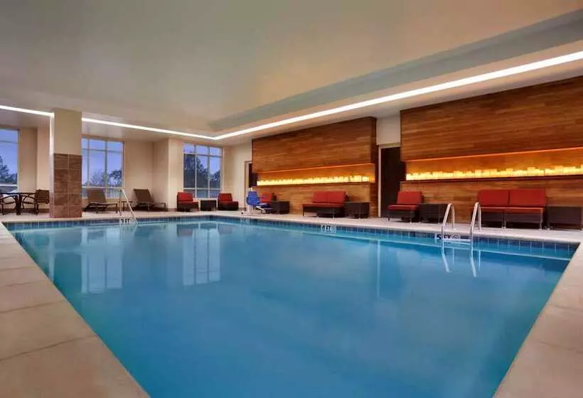 Отель Embassy Suites By Hilton Jackson North Ridgeland