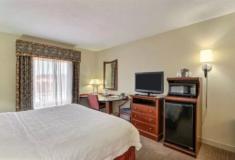 ホテル Hampton Inn & Suites Savannah   I 95 South   Gateway