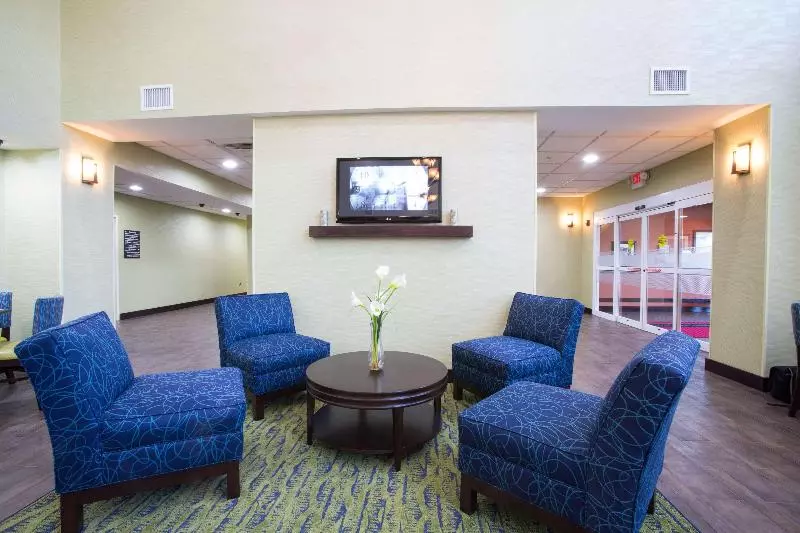 ホテル Hampton Inn & Suites Savannah   I 95 South   Gateway