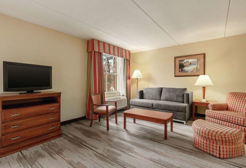 فندق Hampton Inn & Suites Williamsburg Historic District