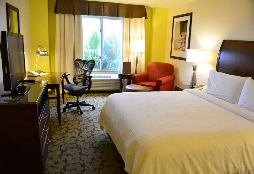 هتل Hilton Garden Inn Oxnard/camarillo