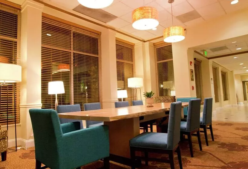 هتل Hilton Garden Inn Oxnard/camarillo