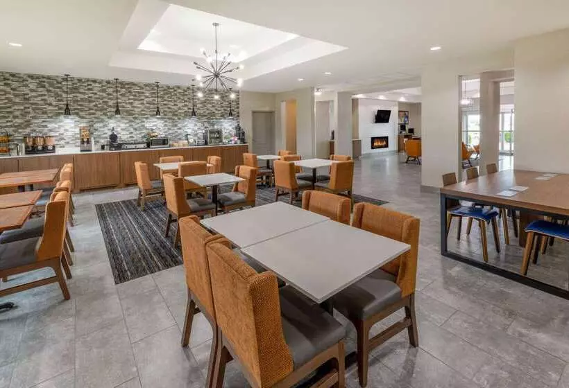 酒店 La Quinta By Wyndham Bridgeport