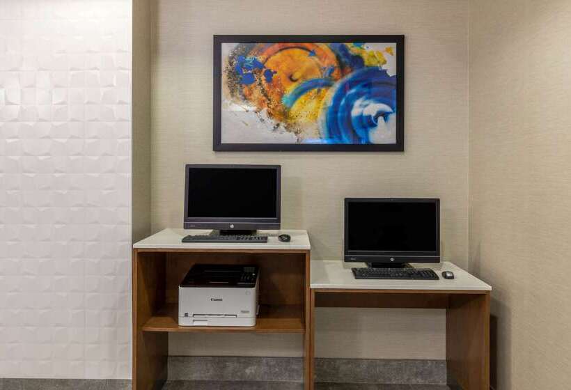 酒店 La Quinta By Wyndham Bridgeport