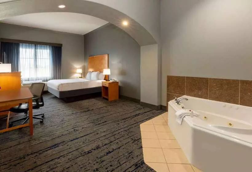 酒店 La Quinta By Wyndham Bridgeport