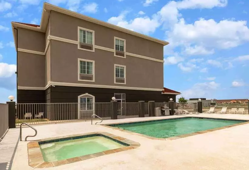 酒店 La Quinta By Wyndham Bridgeport