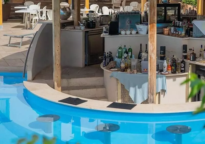 هتل Mercure Olbia