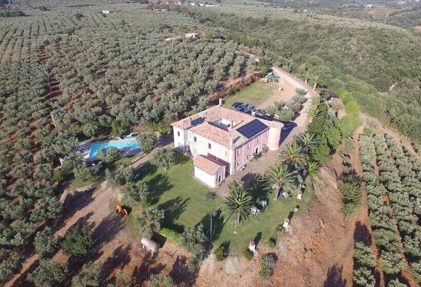 Сельский отель Agriturismo Le Carolee