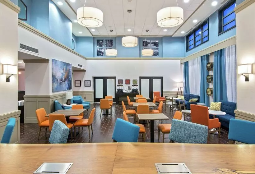 Hampton Inn & Suites Spokane Valley