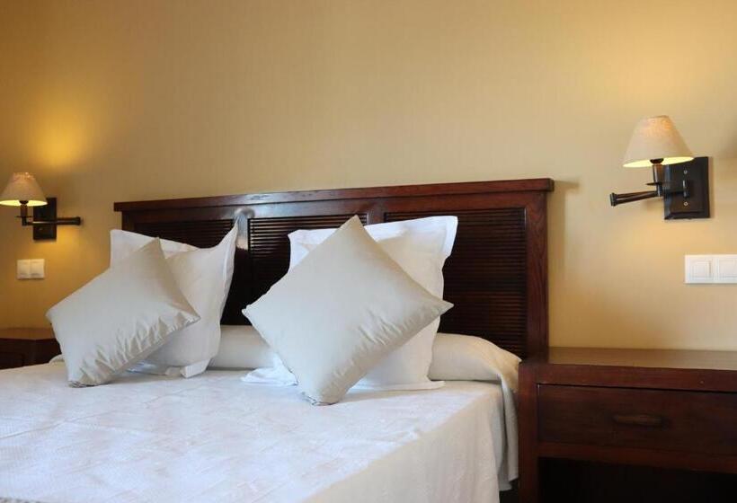 فندق Balcón De San Bartolo