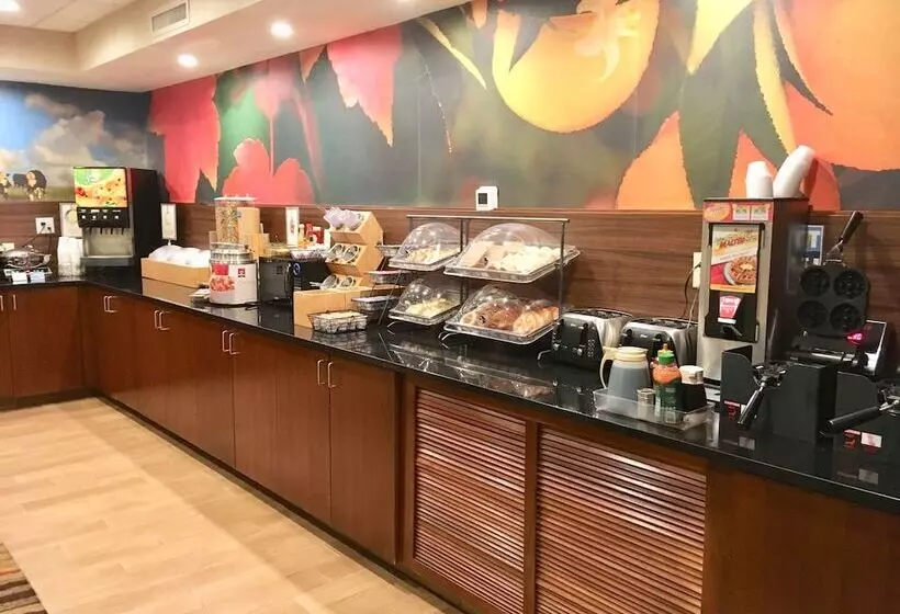 هتل Fairfield Inn Myrtle Beach Broadway At The Beach