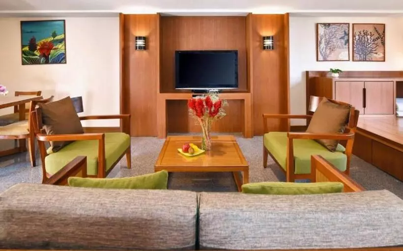 هتل Fullon Resort Kending