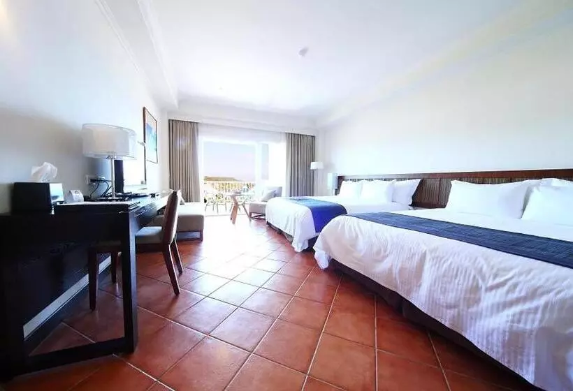 هتل Fullon Resort Kending