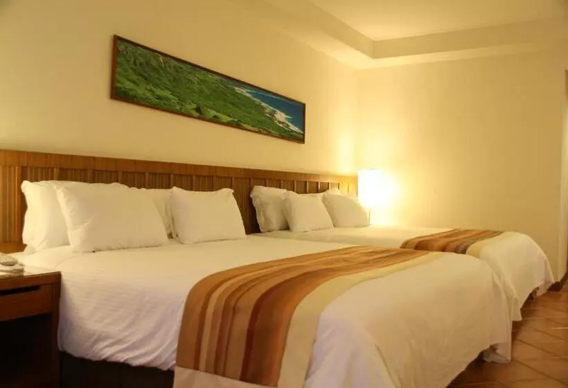 هتل Fullon Resort Kending