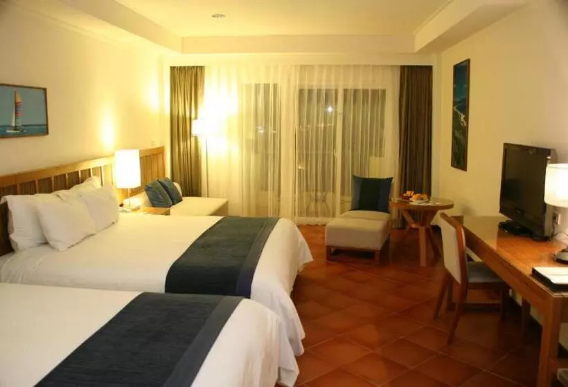 هتل Fullon Resort Kending