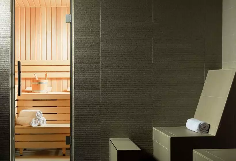 هتل H10 Berlin Ku'damm