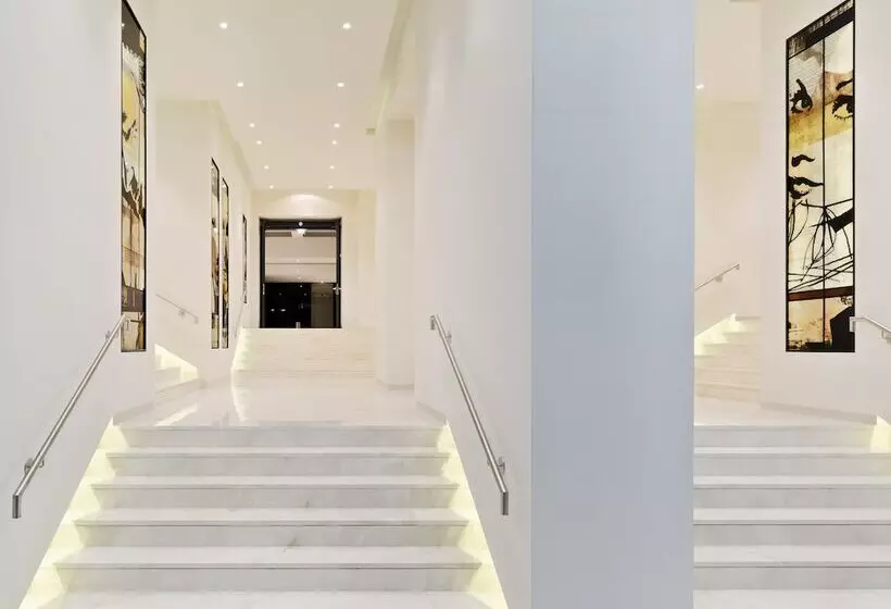 هتل H10 Berlin Ku'damm