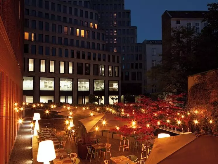 هتل H10 Berlin Ku'damm