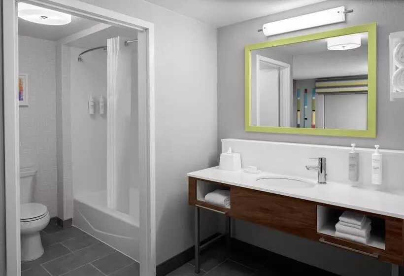 酒店 Hampton Inn & Suites Grand Rapids Airport 28th St